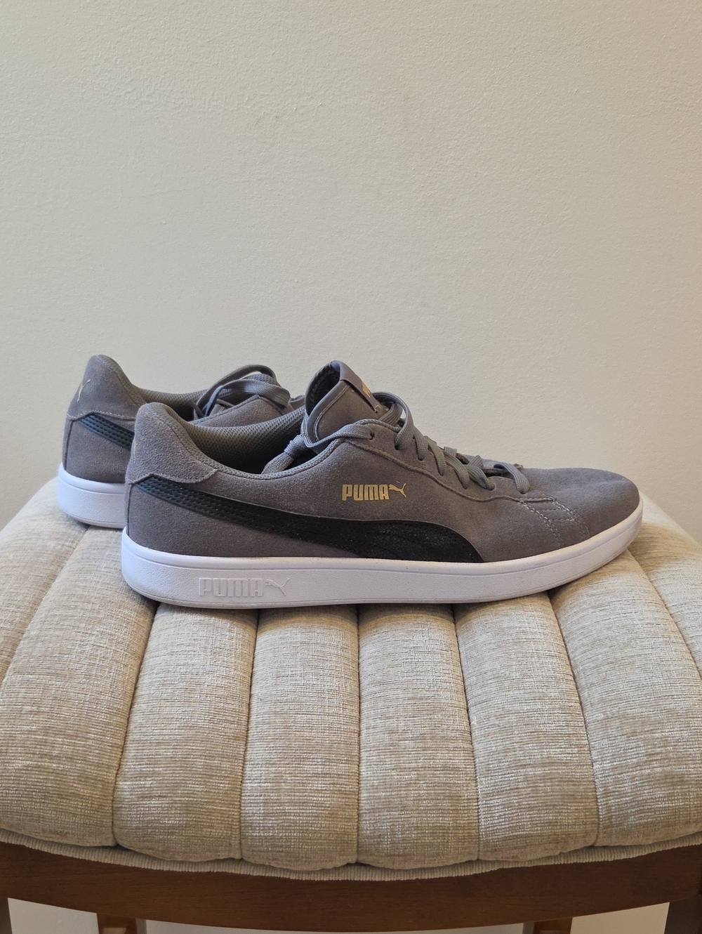 Puma Men's Size 11, Gray Suede Sneakers with Black Formstrip